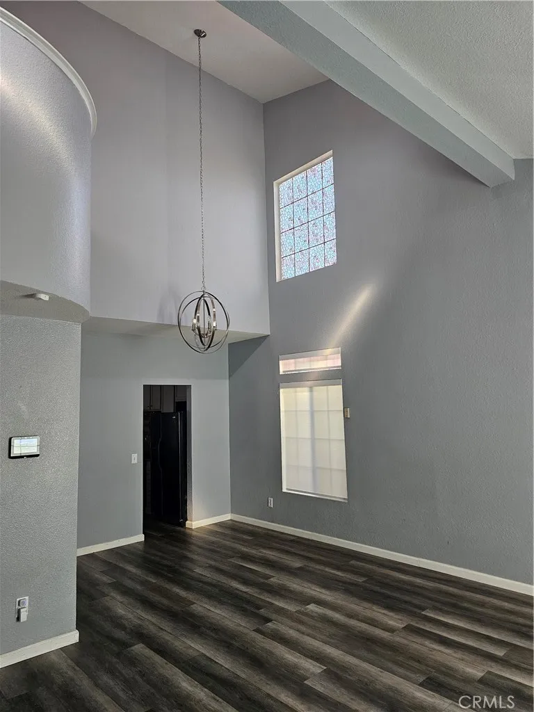 12530 Loma Verde Drive, Victorville, California 92392 home-pic-2